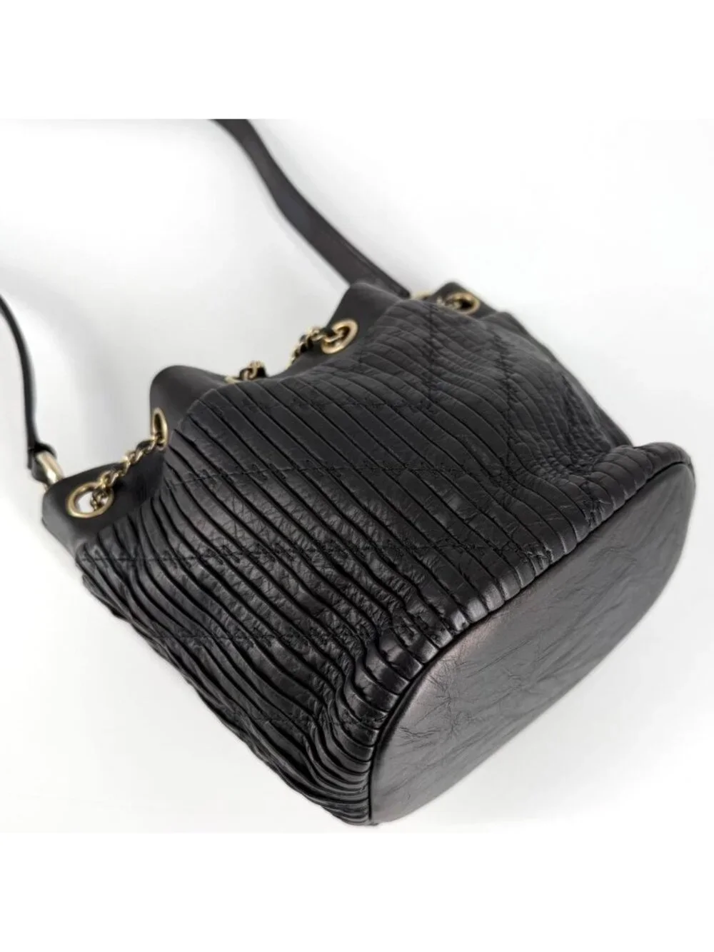 Chanel Shoulder Bag CC Logo Coco Pleated Stitch Bag Leather Black Gold Vintage